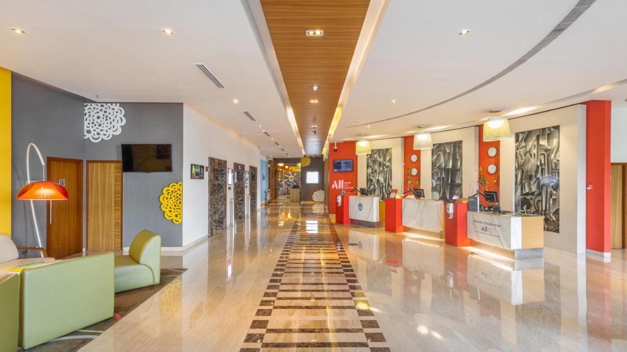 Ibis Gurgaon Golf Course Road - An Accor Brand Hotel Eksteriør billede