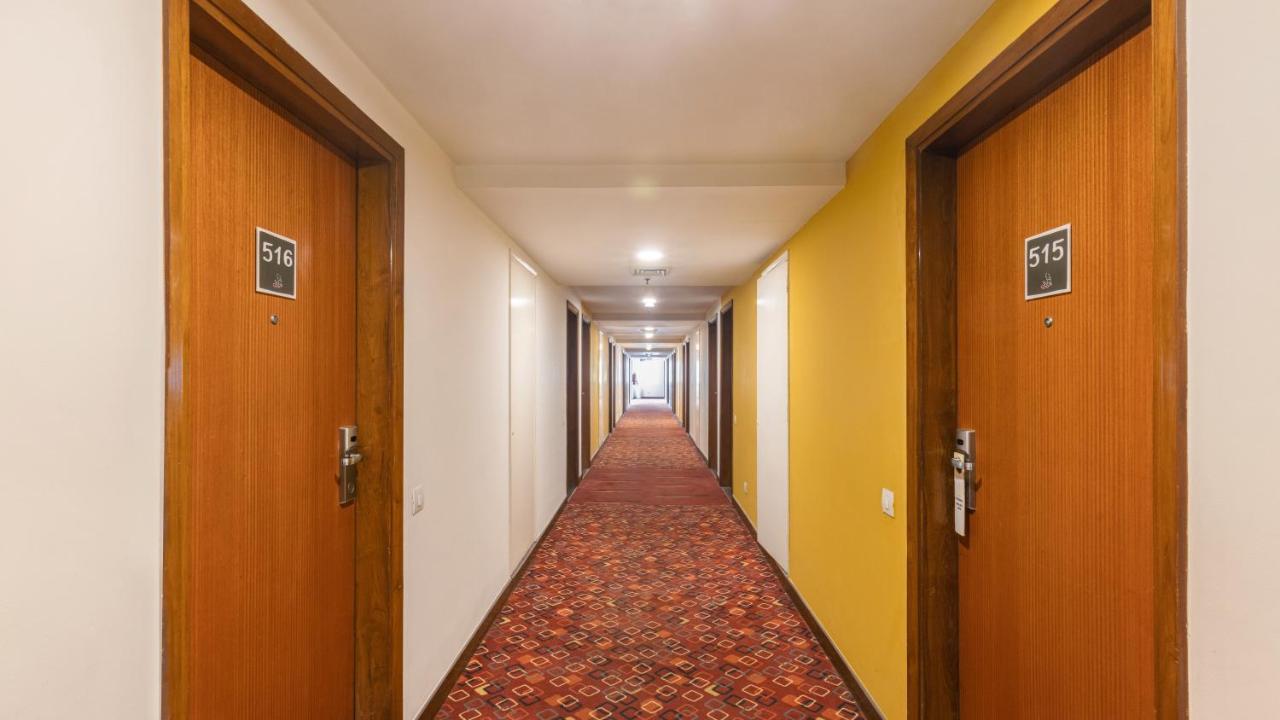 Ibis Gurgaon Golf Course Road - An Accor Brand Hotel Eksteriør billede