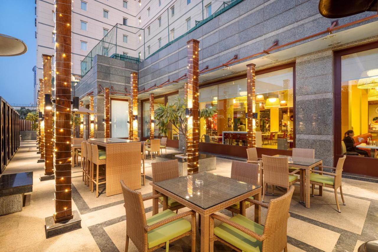 Ibis Gurgaon Golf Course Road - An Accor Brand Hotel Eksteriør billede