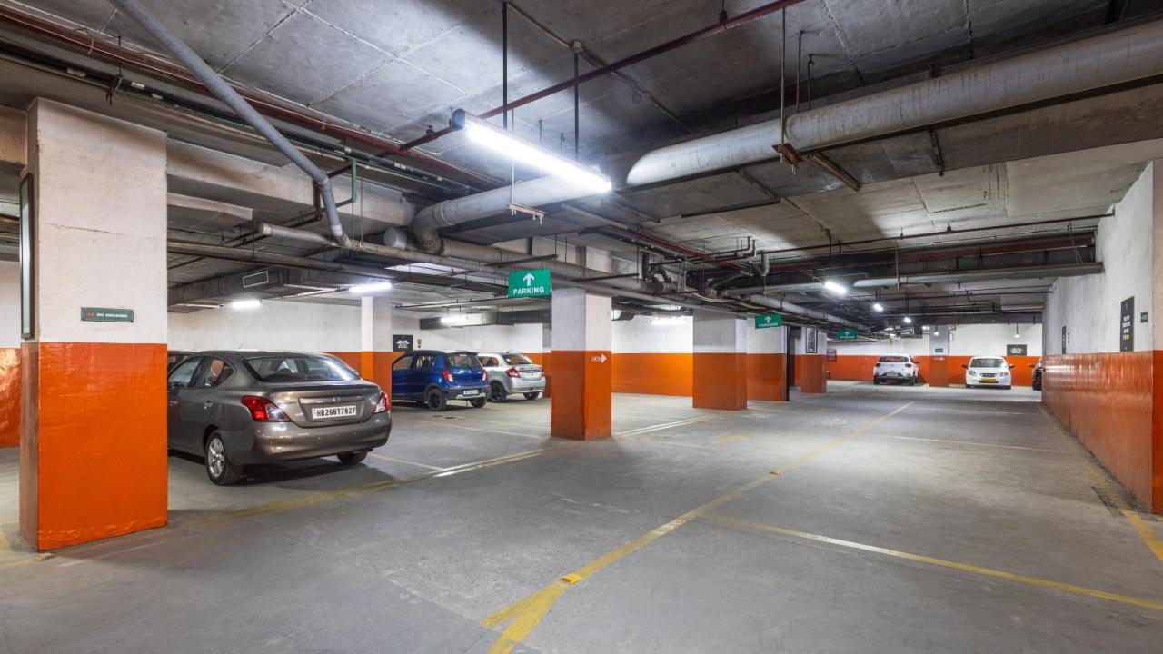 Ibis Gurgaon Golf Course Road - An Accor Brand Hotel Eksteriør billede