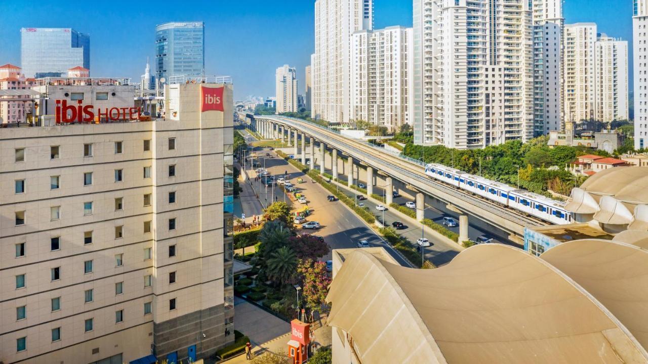 Ibis Gurgaon Golf Course Road - An Accor Brand Hotel Eksteriør billede