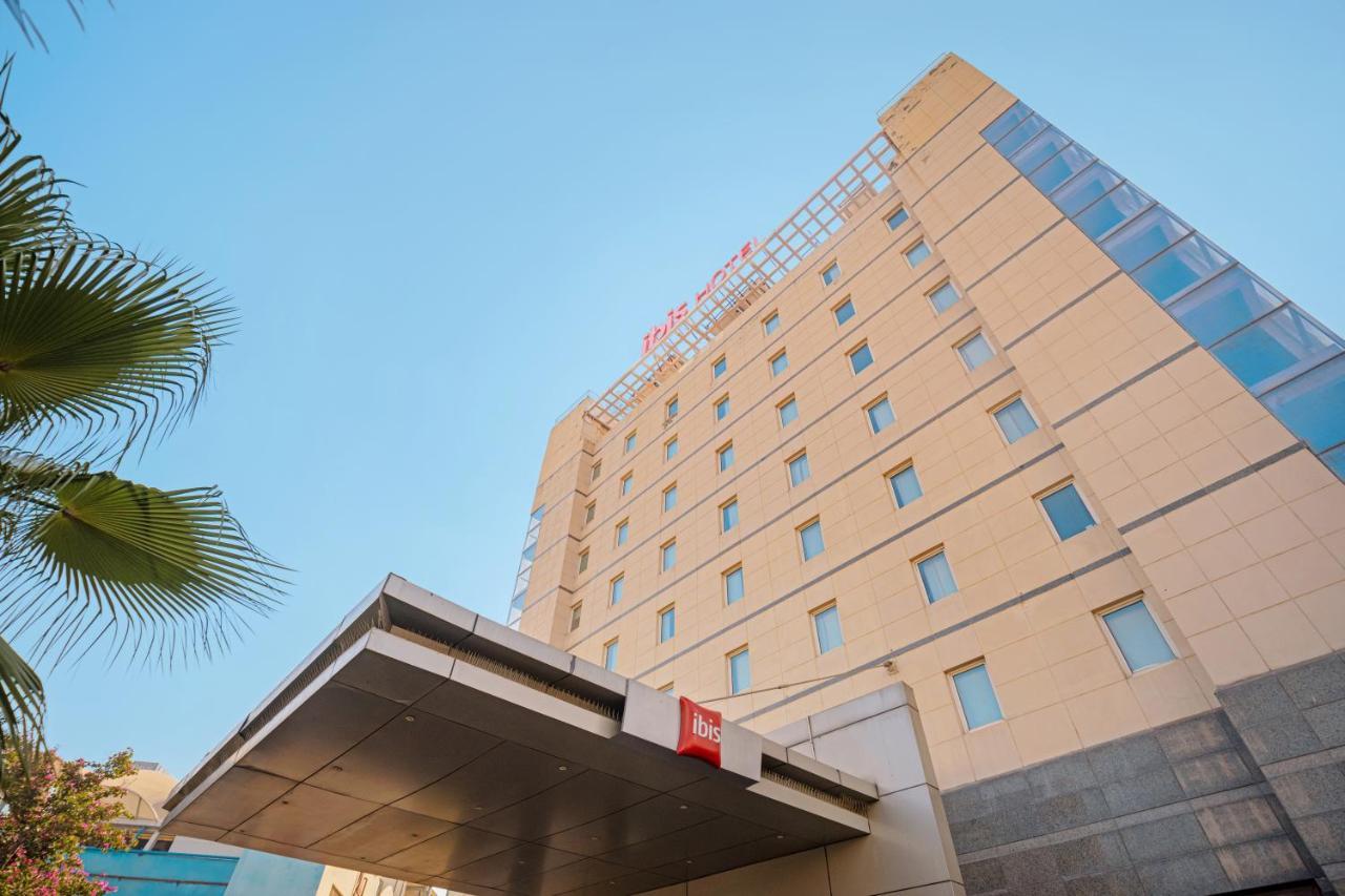Ibis Gurgaon Golf Course Road - An Accor Brand Hotel Eksteriør billede