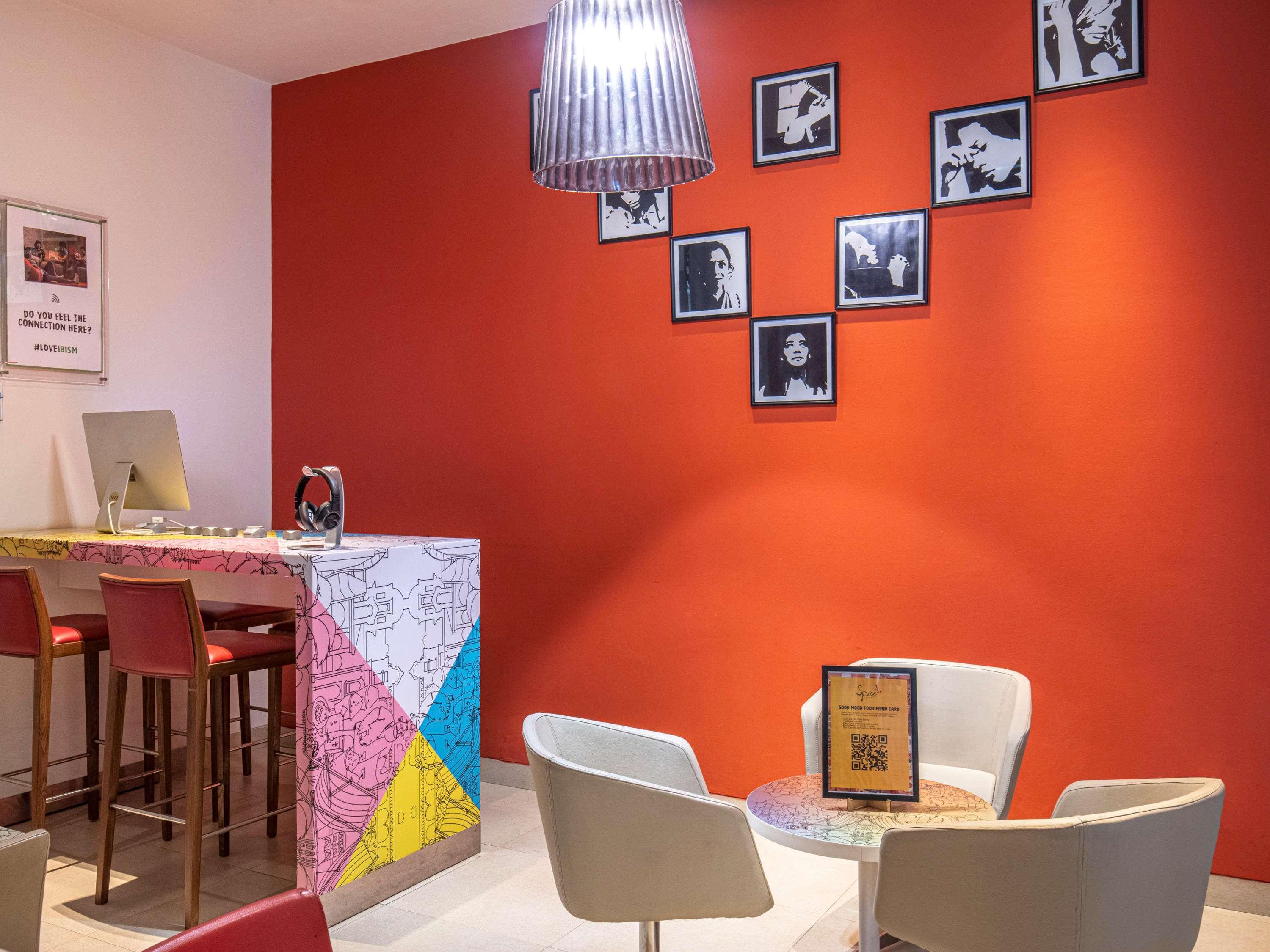 Ibis Gurgaon Golf Course Road - An Accor Brand Hotel Eksteriør billede