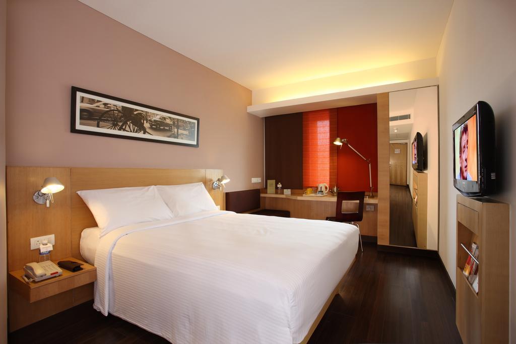 Ibis Gurgaon Golf Course Road - An Accor Brand Hotel Eksteriør billede